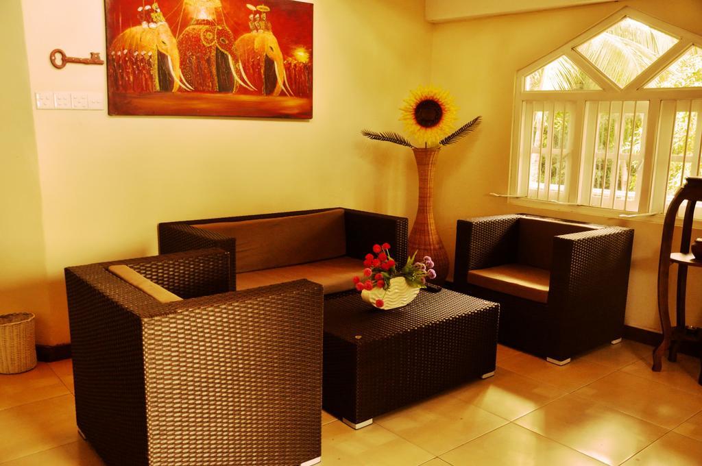 דמבולה Hotel Tinaya מראה חיצוני תמונה